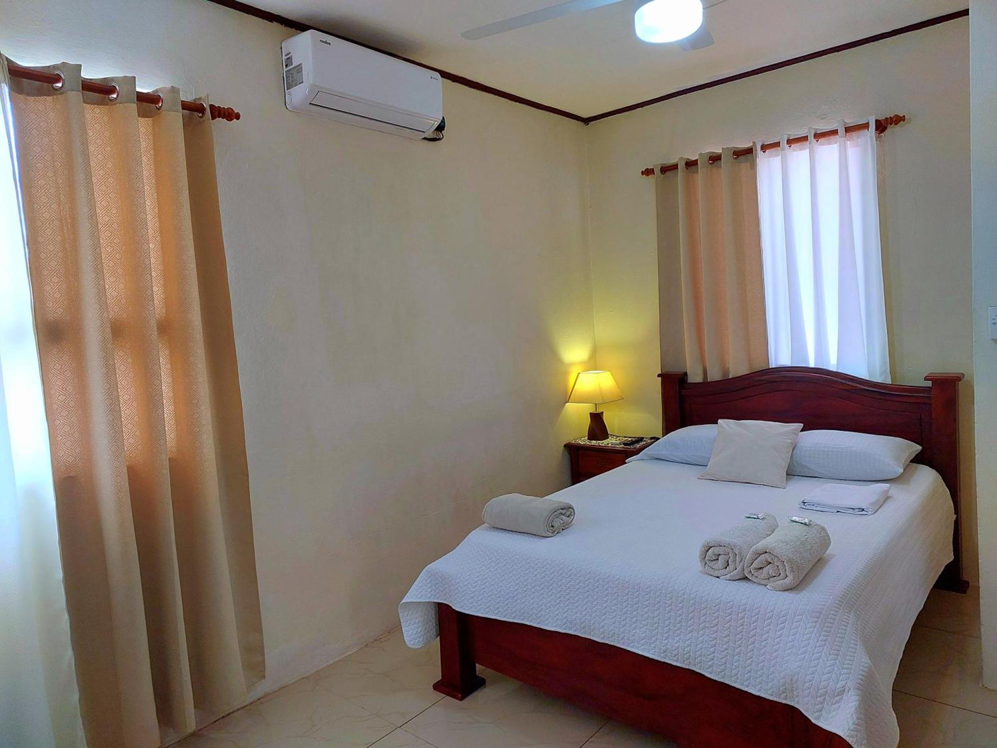 Casa Equipada En El Centro De Puntarenas Villa Bagian luar foto