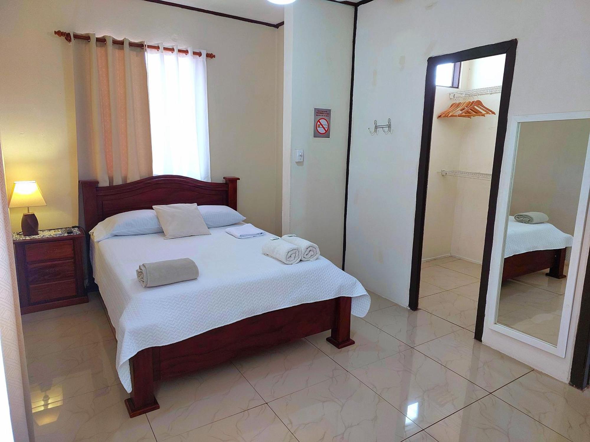 Casa Equipada En El Centro De Puntarenas Villa Bagian luar foto